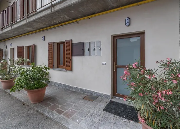 La Corte Di Silvia Centro Sesto Calende